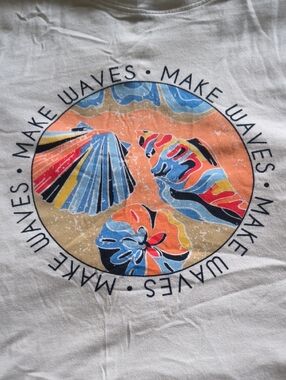 Vera Bradley White Make Waves Tshirt